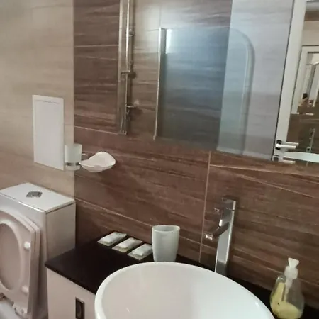 Страхотен Двустаен Апартамент Daire *